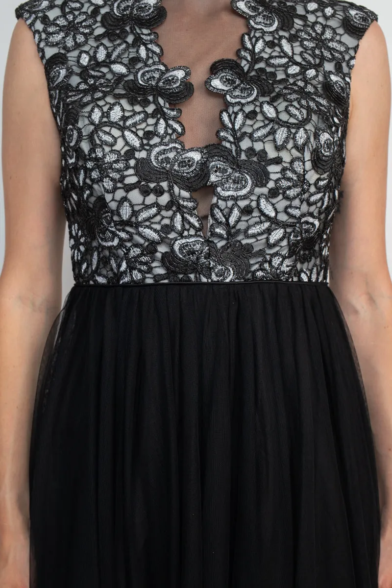 Aidan Mattox Crew Neck Illusion Sleeveless Floral Open Back Embroidered Bodice Ruched Mesh Dress