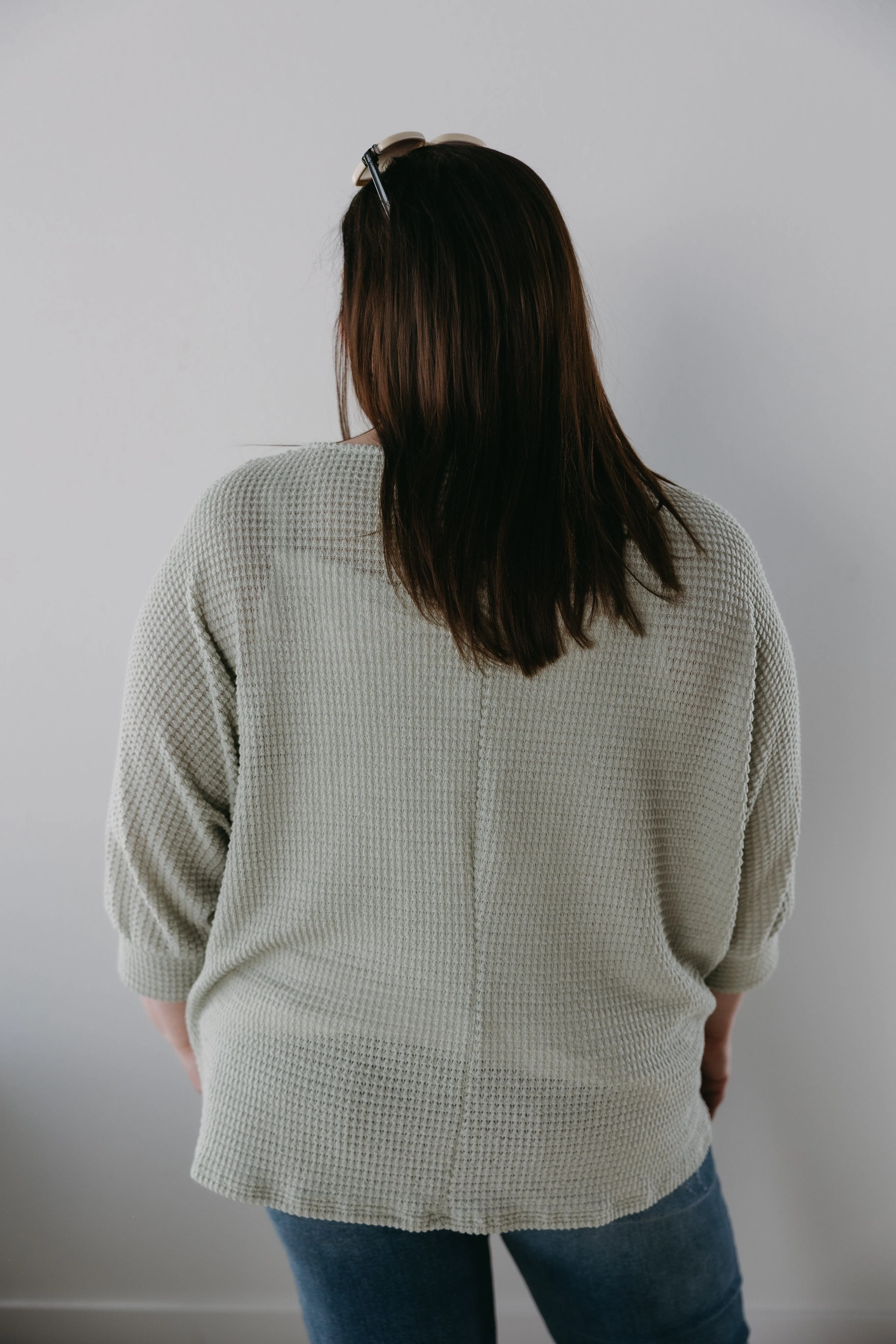 EXAGGERATED DOLMAN 3/4 SLEEVE BOAT NECK TEE