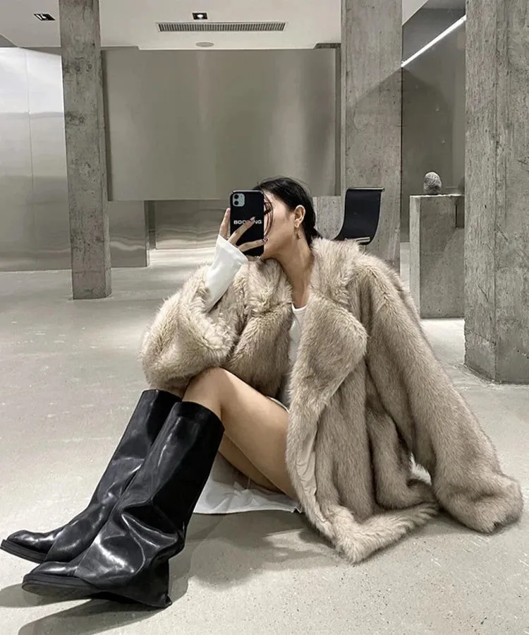 Luxurious Faux Fur Coat